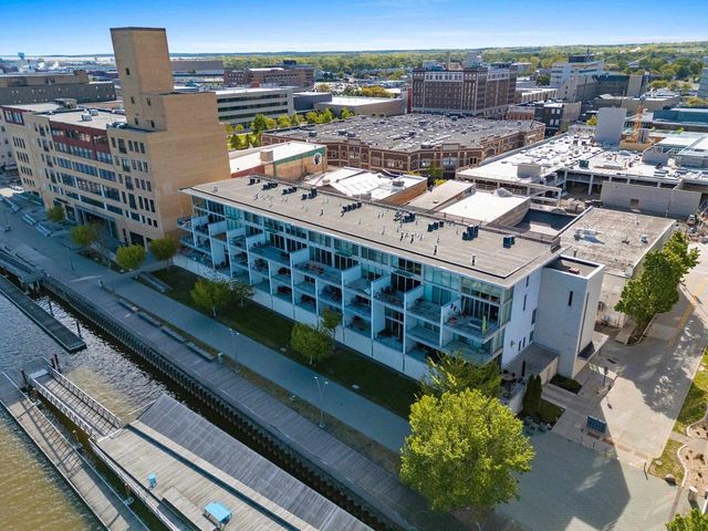 101 CHERRY STREET #208, Green Bay, WI 54301