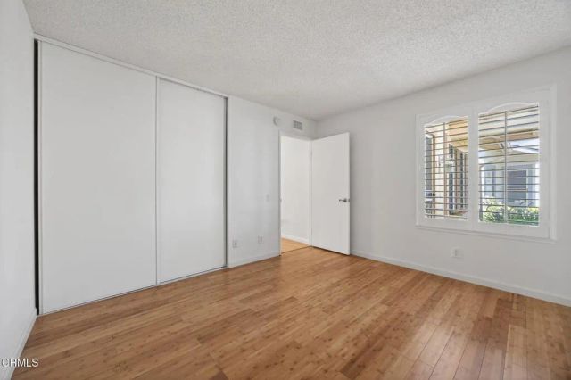 42063 Village 42, Camarillo, CA 93012