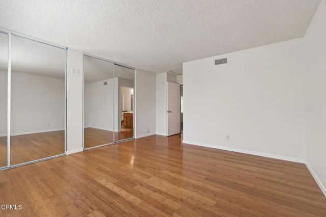 42063 Village 42, Camarillo, CA 93012