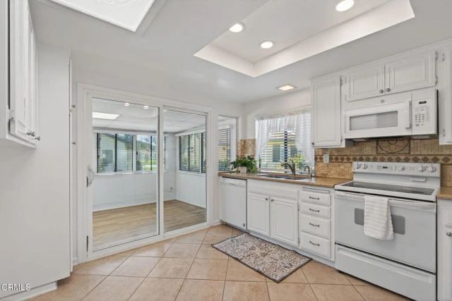 42063 Village 42, Camarillo, CA 93012