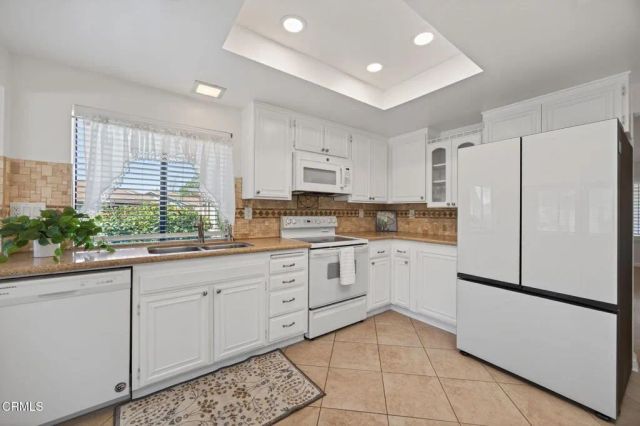 42063 Village 42, Camarillo, CA 93012