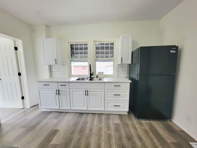 2118 Lincoln Way W, South Bend, IN 46628