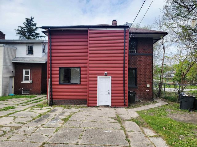 2118 Lincoln Way W, South Bend, IN 46628