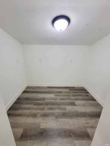 2118 Lincoln Way W, South Bend, IN 46628