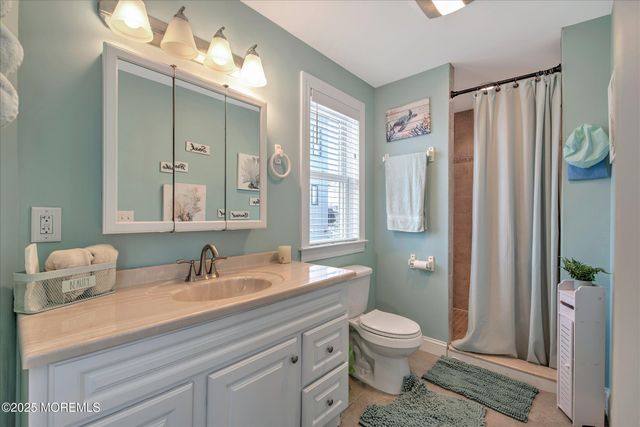 424 E Longport Avenue, Ocean Gate, NJ 08740