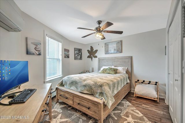 424 E Longport Avenue, Ocean Gate, NJ 08740