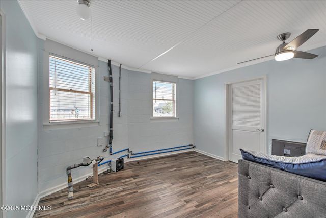 424 E Longport Avenue, Ocean Gate, NJ 08740