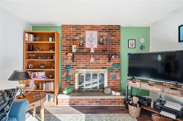 4250 Willow Creek Drive, Dayton, OH 45415