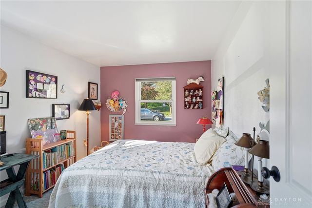 4250 Willow Creek Drive, Dayton, OH 45415