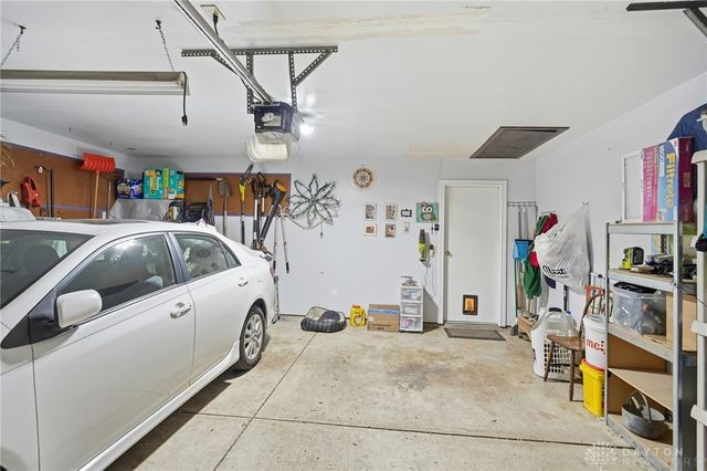 4250 Willow Creek Drive, Dayton, OH 45415