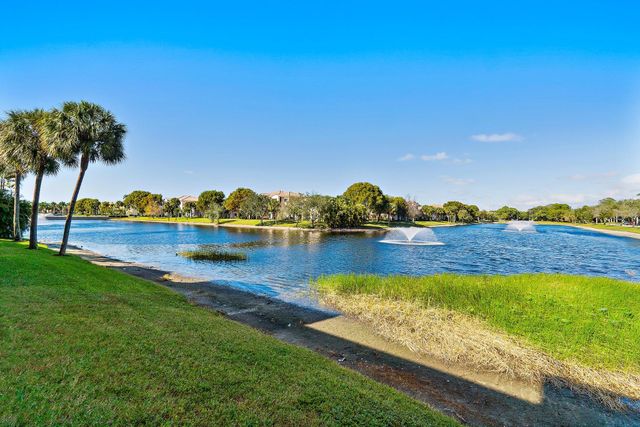 2729 Anzio Court 208, Palm Beach Gardens, FL 33410