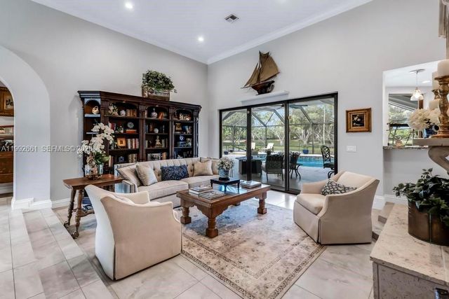 343 Coconut Cir, Weston, FL 33326