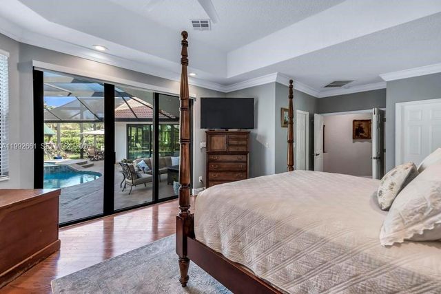 343 Coconut Cir, Weston, FL 33326