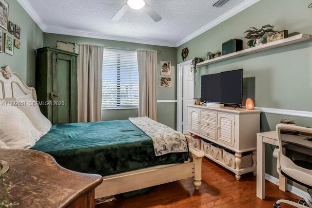 343 Coconut Cir, Weston, FL 33326