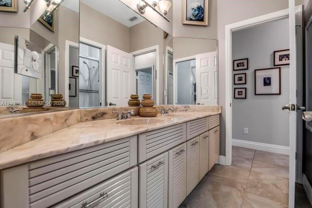 343 Coconut Cir, Weston, FL 33326