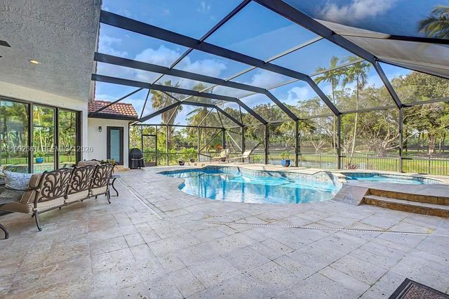 343 Coconut Cir, Weston, FL 33326