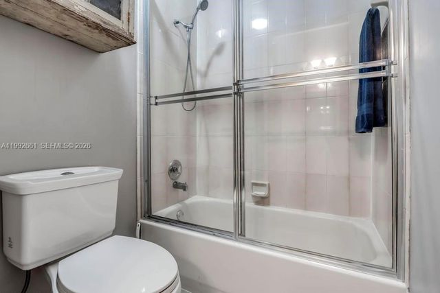 343 Coconut Cir, Weston, FL 33326