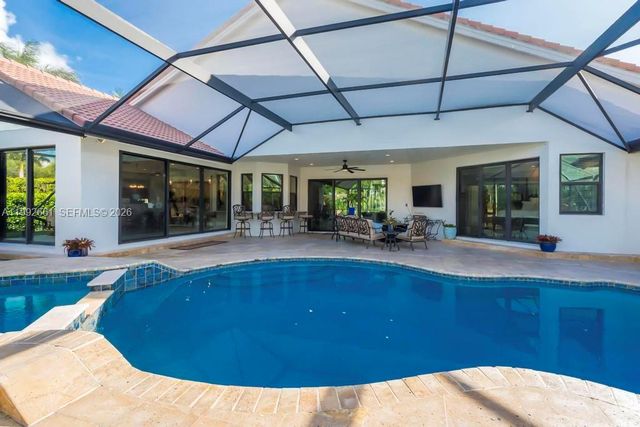 343 Coconut Cir, Weston, FL 33326