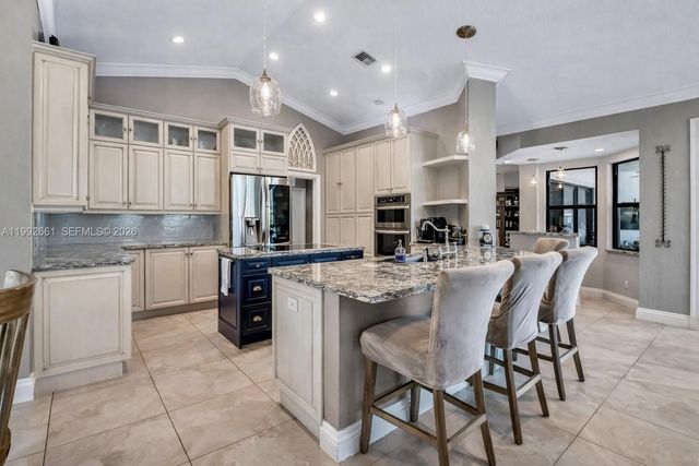 343 Coconut Cir, Weston, FL 33326