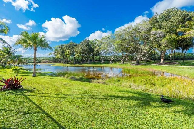 343 Coconut Cir, Weston, FL 33326