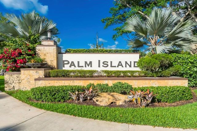 343 Coconut Cir, Weston, FL 33326