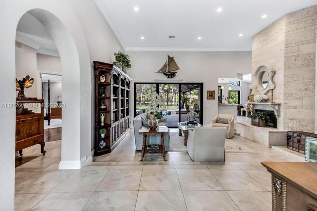 343 Coconut Cir, Weston, FL 33326