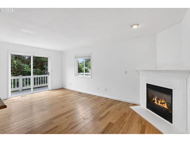 6065 Sw TAYLOR St, Portland, OR 97221