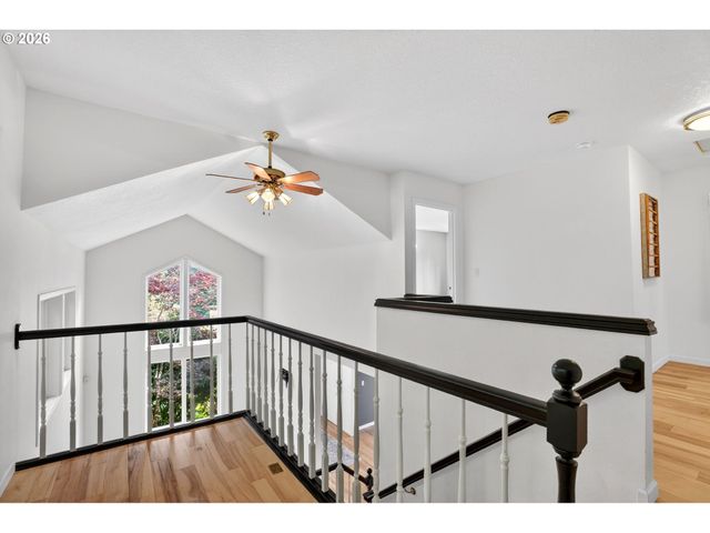 6065 Sw TAYLOR St, Portland, OR 97221