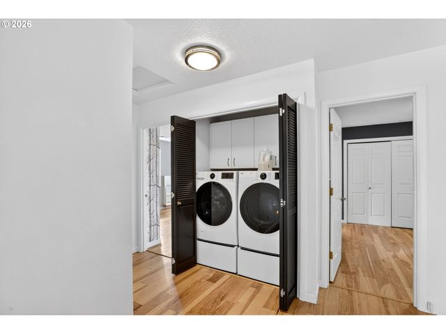 6065 Sw TAYLOR St, Portland, OR 97221