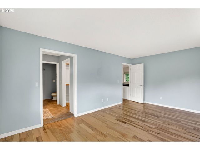 6065 Sw TAYLOR St, Portland, OR 97221