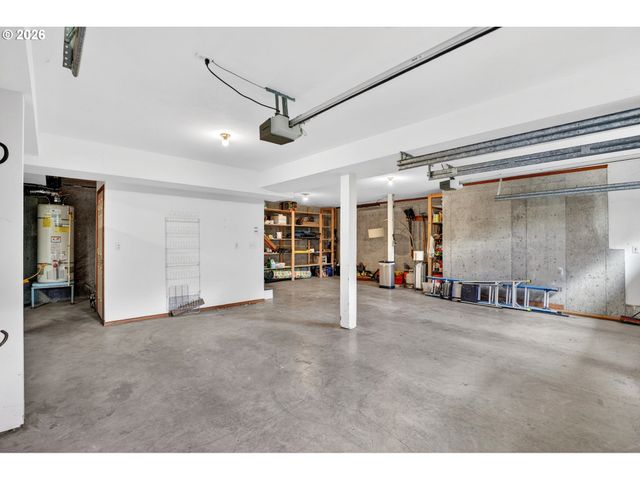 6065 Sw TAYLOR St, Portland, OR 97221