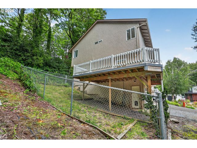 6065 Sw TAYLOR St, Portland, OR 97221