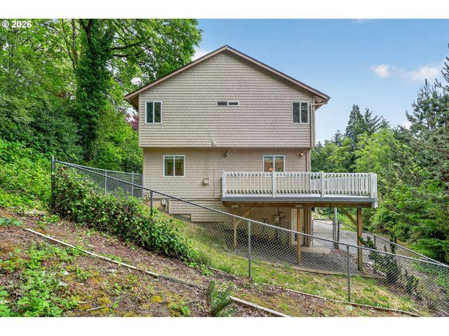 6065 Sw TAYLOR St, Portland, OR 97221