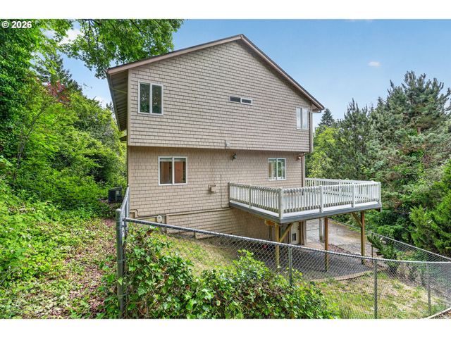 6065 Sw TAYLOR St, Portland, OR 97221