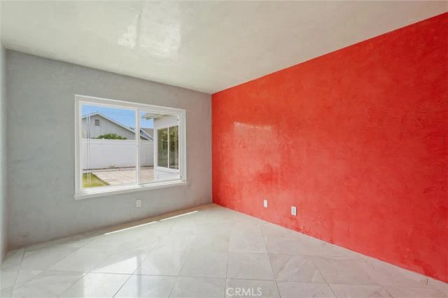 941 Jasmine Circle, Costa Mesa, CA 92626