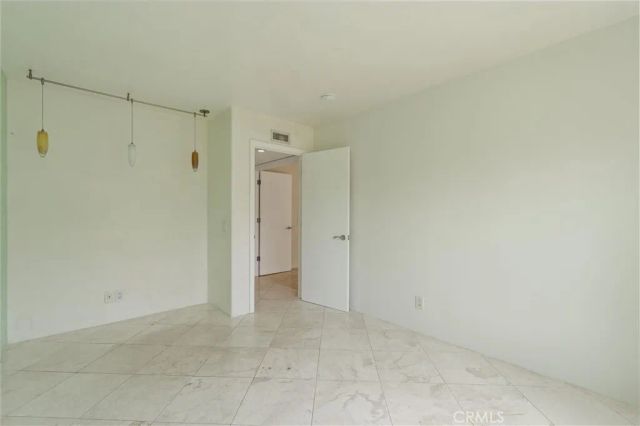 941 Jasmine Circle, Costa Mesa, CA 92626