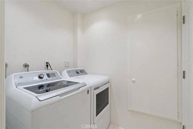 941 Jasmine Circle, Costa Mesa, CA 92626