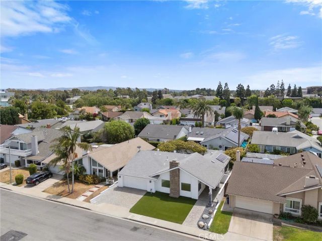 941 Jasmine Circle, Costa Mesa, CA 92626