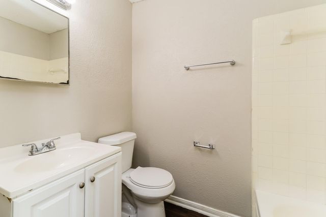 7218 Wren Circle, Texas City, TX 77591