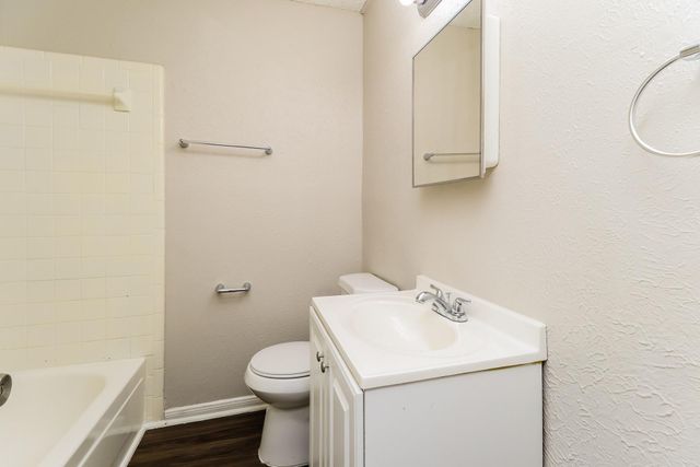 7218 Wren Circle, Texas City, TX 77591