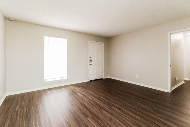 7218 Wren Circle, Texas City, TX 77591