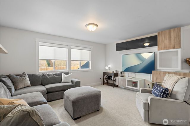 2726 85th Avenue Ct E, Edgewood, WA 98371