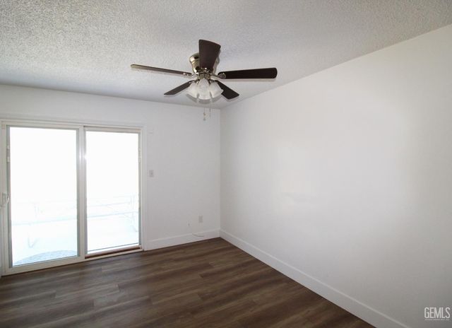 220 Galaxy, Bakersfield, CA 93308