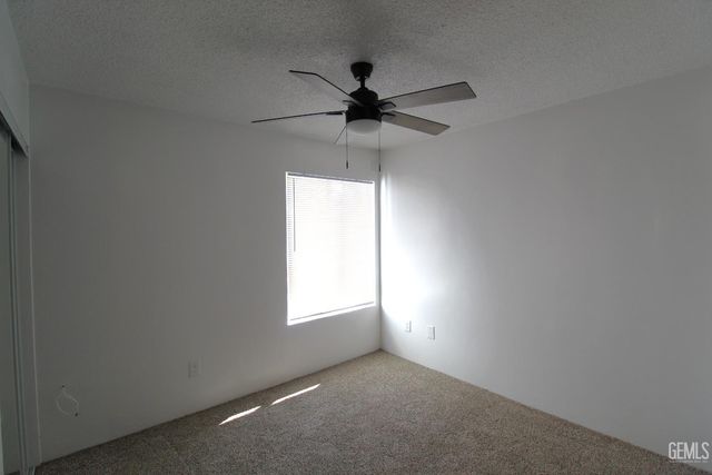 220 Galaxy, Bakersfield, CA 93308