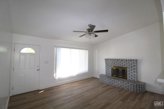 220 Galaxy, Bakersfield, CA 93308