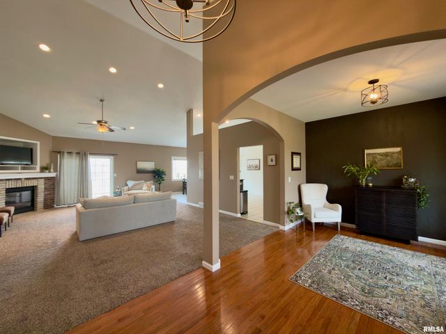 3501 N 72ND Road, Quincy, IL 62305