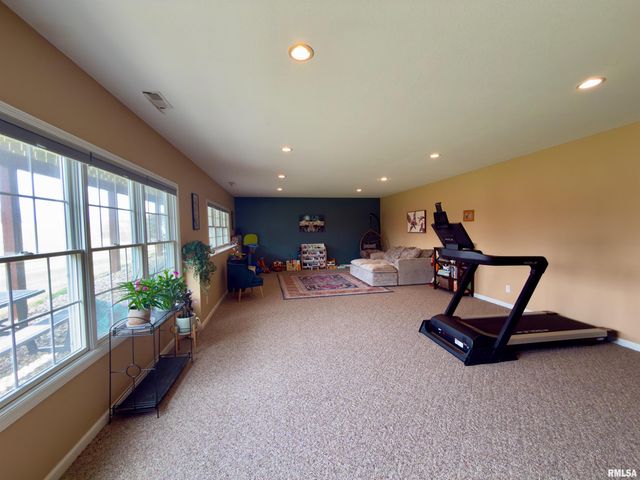 3501 N 72ND Road, Quincy, IL 62305