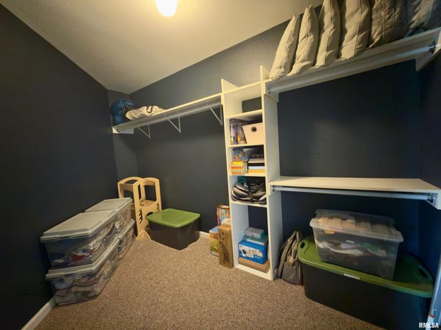 3501 N 72ND Road, Quincy, IL 62305