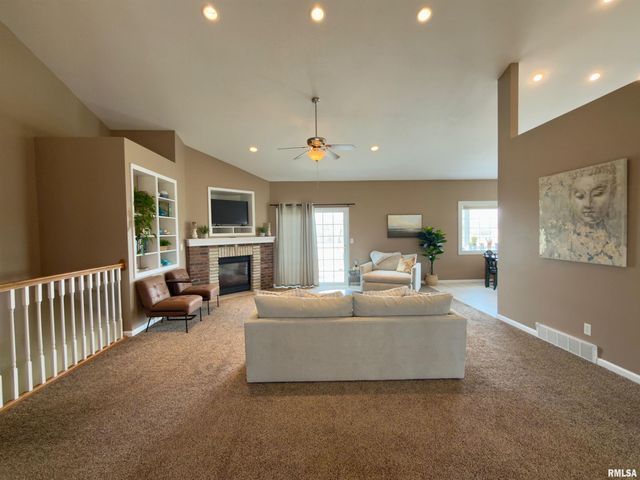 3501 N 72ND Road, Quincy, IL 62305