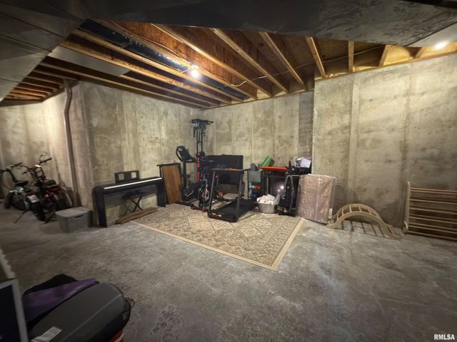 3501 N 72ND Road, Quincy, IL 62305